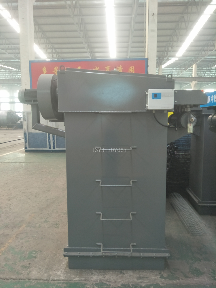 2018年最新研發(fā)15m2、25m2倉(cāng)頂布袋除塵器投放市場(chǎng)