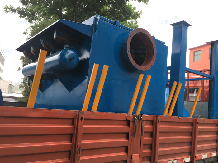 江蘇如皋激興切割機煙氣濾筒除塵器發(fā)貨 江蘇如皋激興切割機煙氣濾筒除塵器發(fā)貨